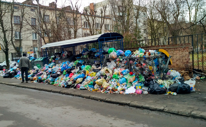 В Украине на свалки попадает почти 95% отходов и только маленькая доля сжигается идет на вторичную переработку